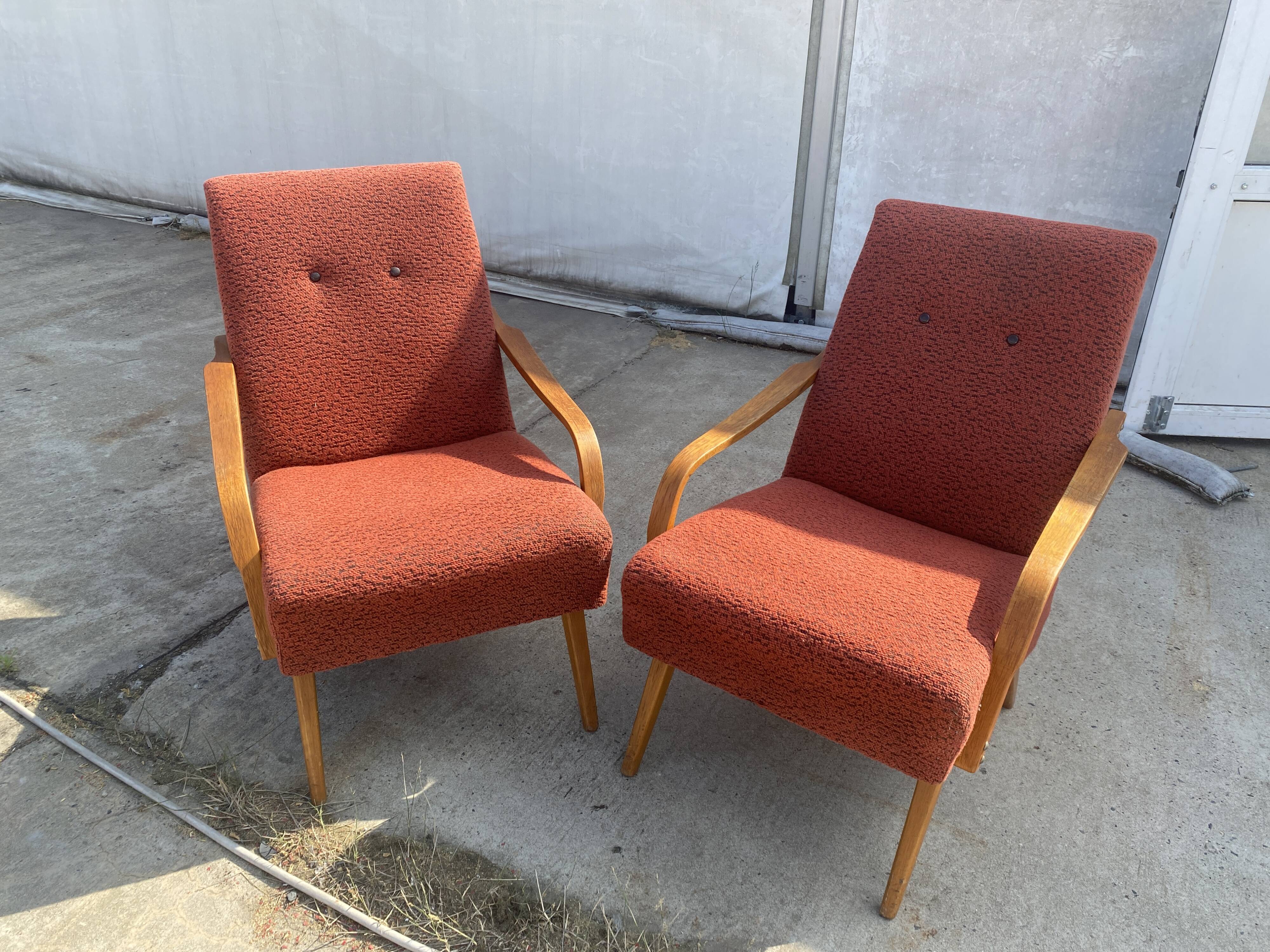 Paire de fauteuils vintage de Jaroslav Šmídek pour Cesky nabytek, 1960