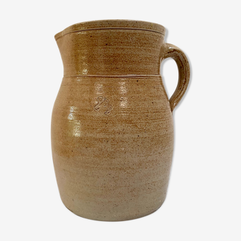 Old stoneware pitcher 2.5L