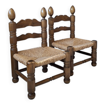Ensemble de 2 chaises basses avec assise en paille, années 1950.