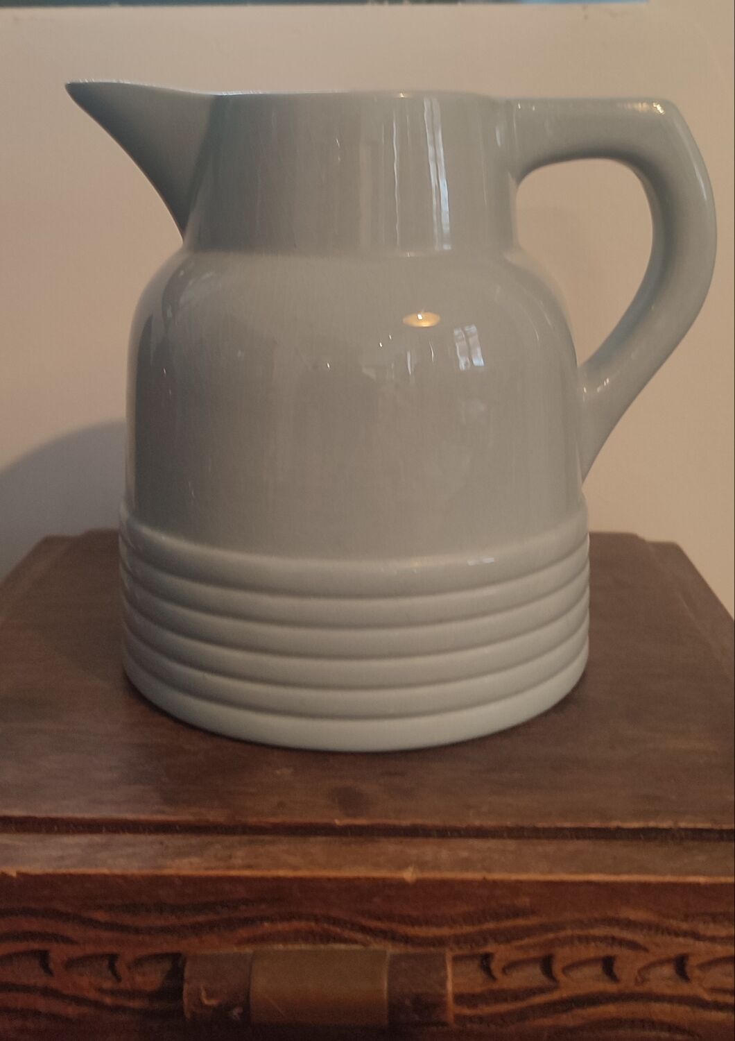 Art Deco Pichet Longwy, Celadon Green. 1930s-1940s.