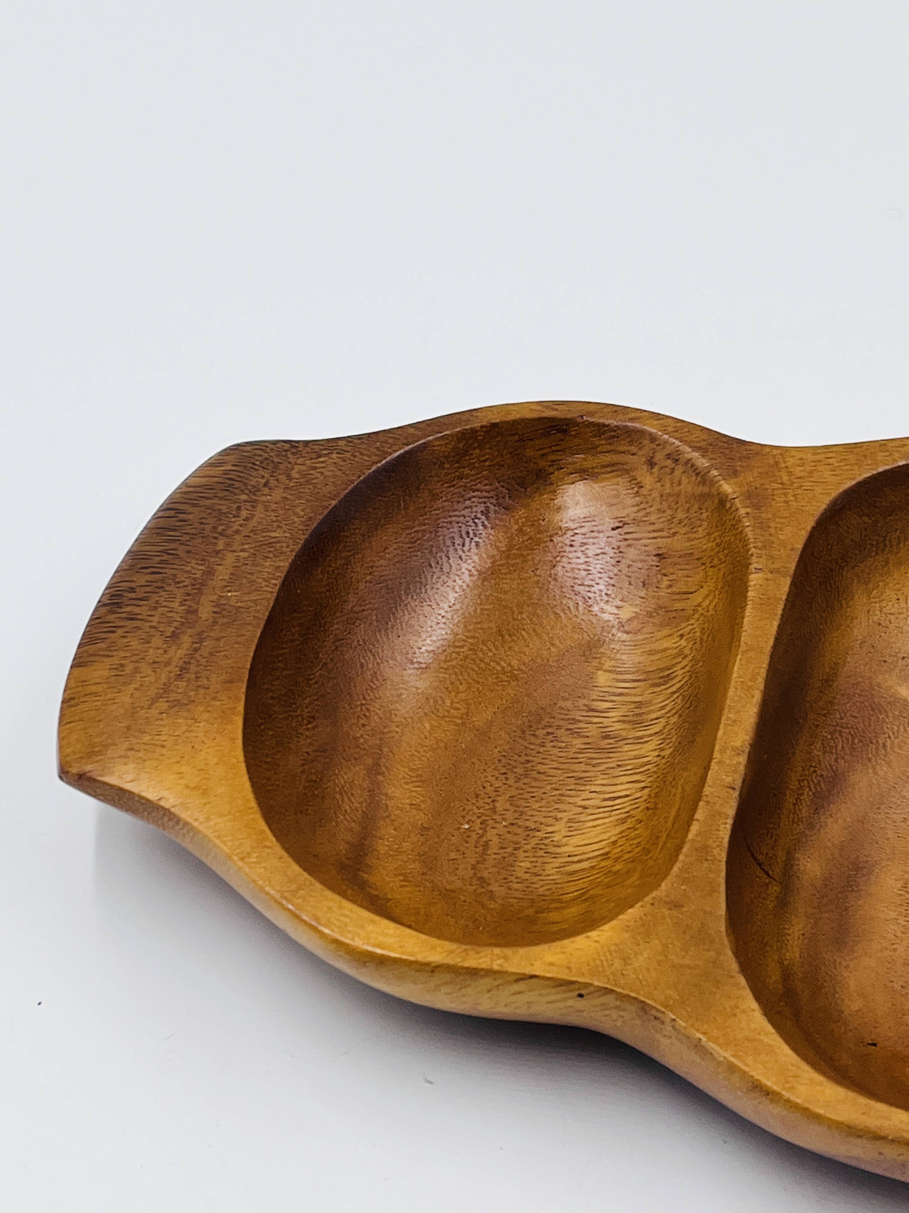 Segmented wooden plateau carved from exotic wood, Asia, 1970s.