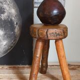 Tabouret d'appoint tripode bois massif Art-populaire vintage