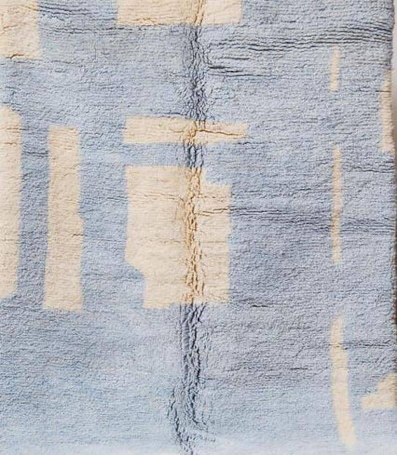 Handmade traditional natural wool rug Size 150 x 250 cm