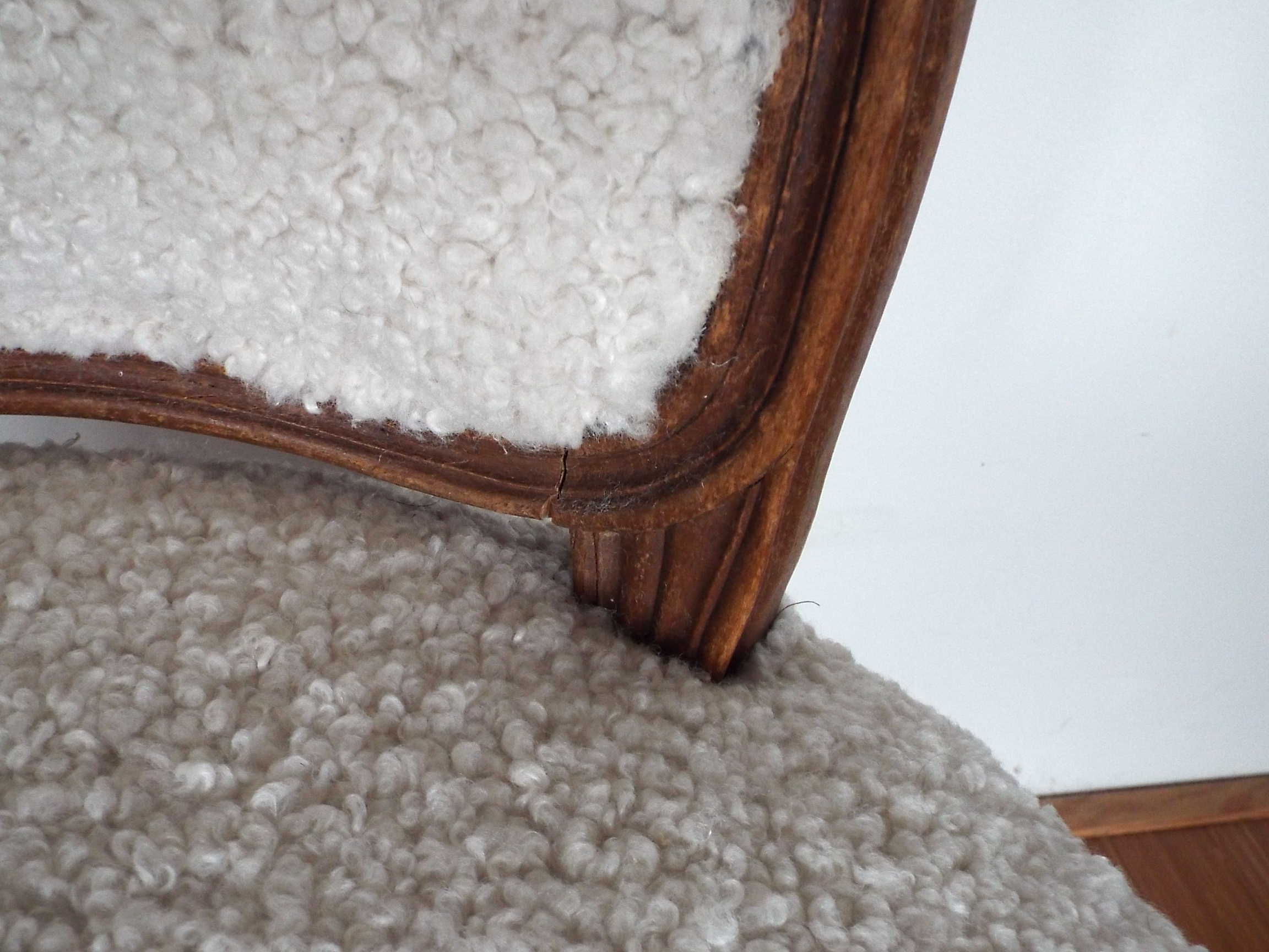 Chair style louis XV sheep