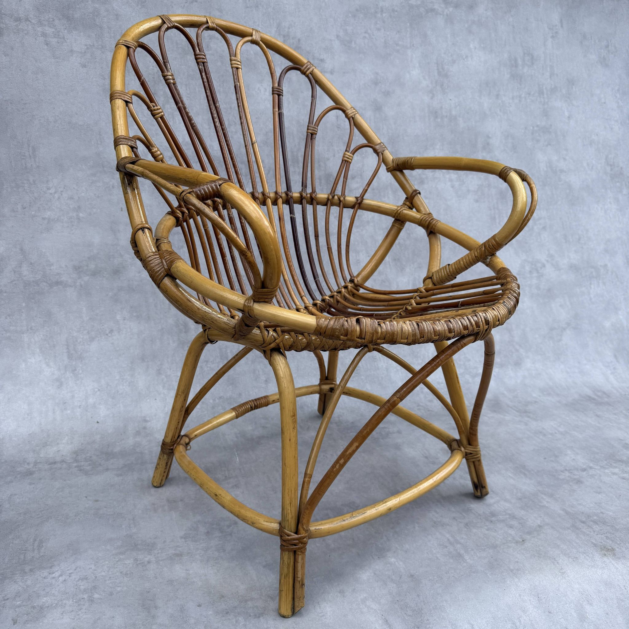 Fauteuil en rotin des années 60 France