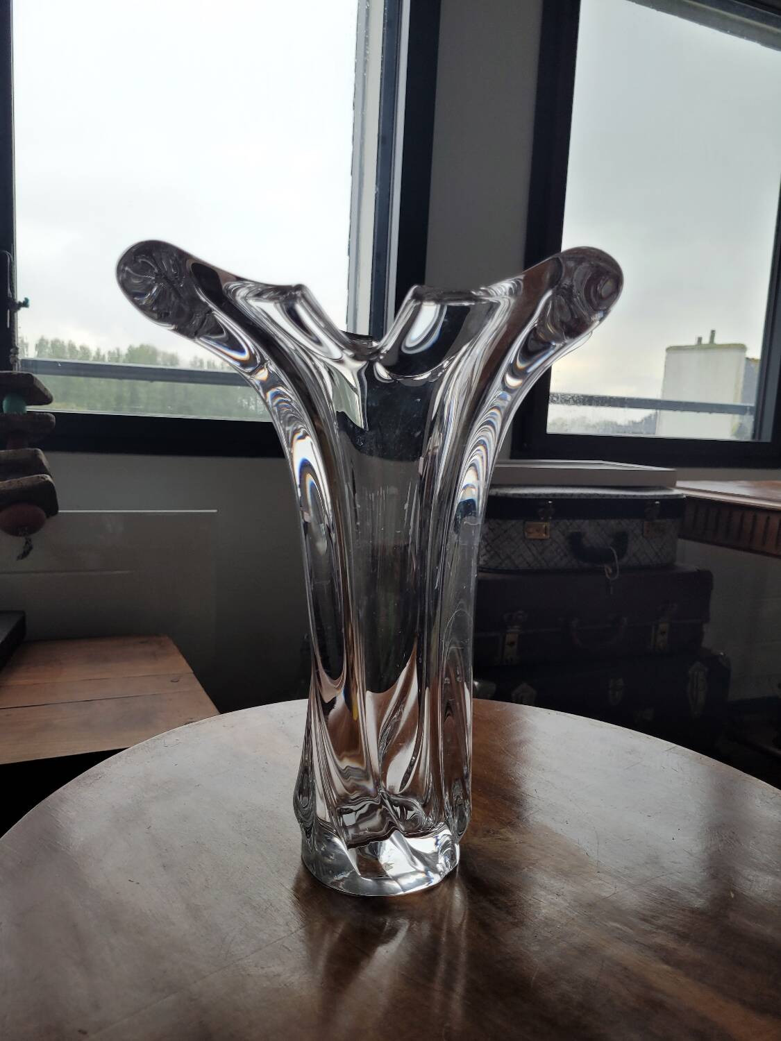 Vannes crystal vase