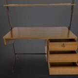 Bibliothèque italienne du milieu du siècle avec bureau.