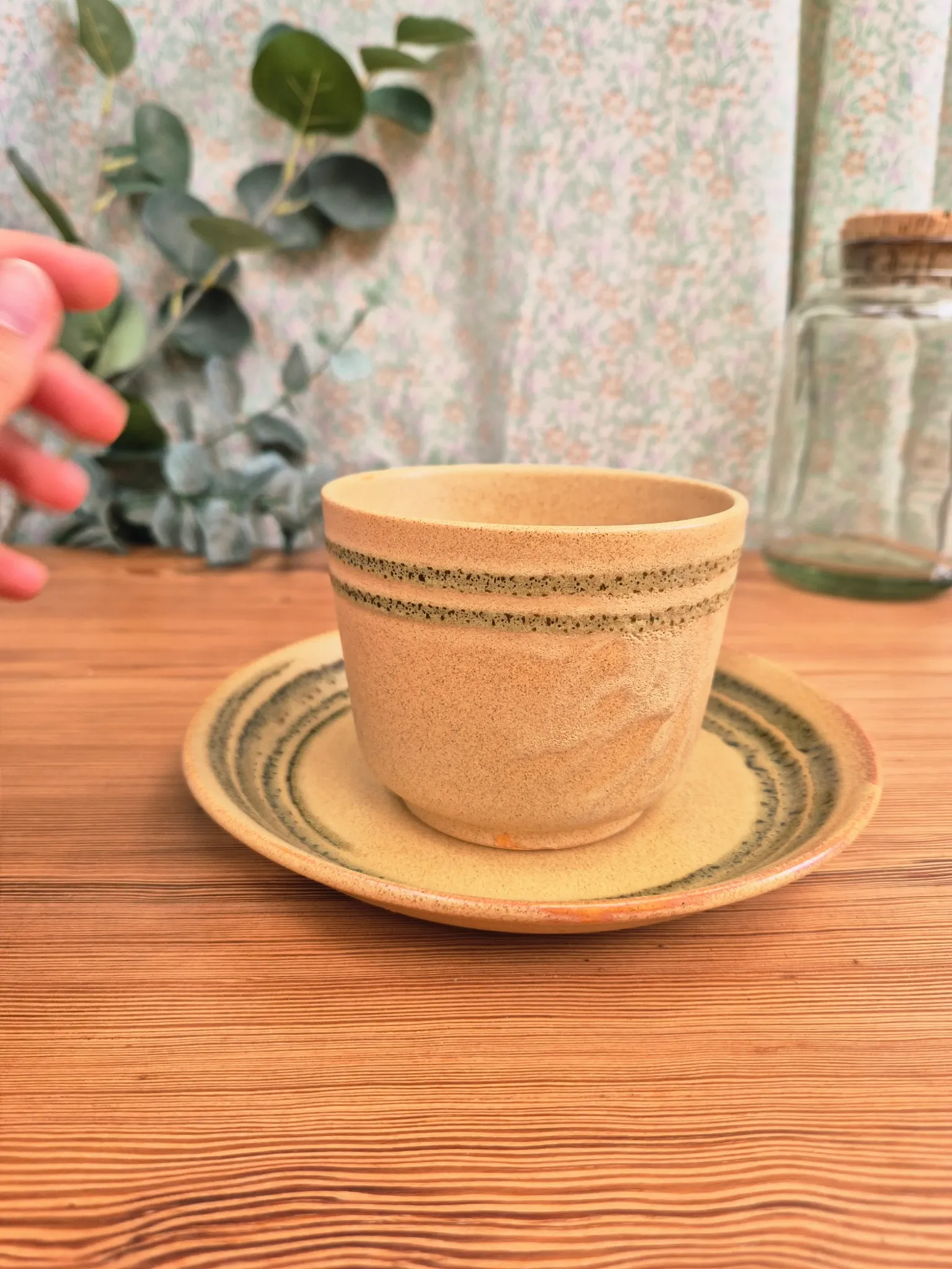 Grande tasse et soucoupe gres vintage
