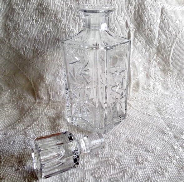 Carafe en cristal taillé
