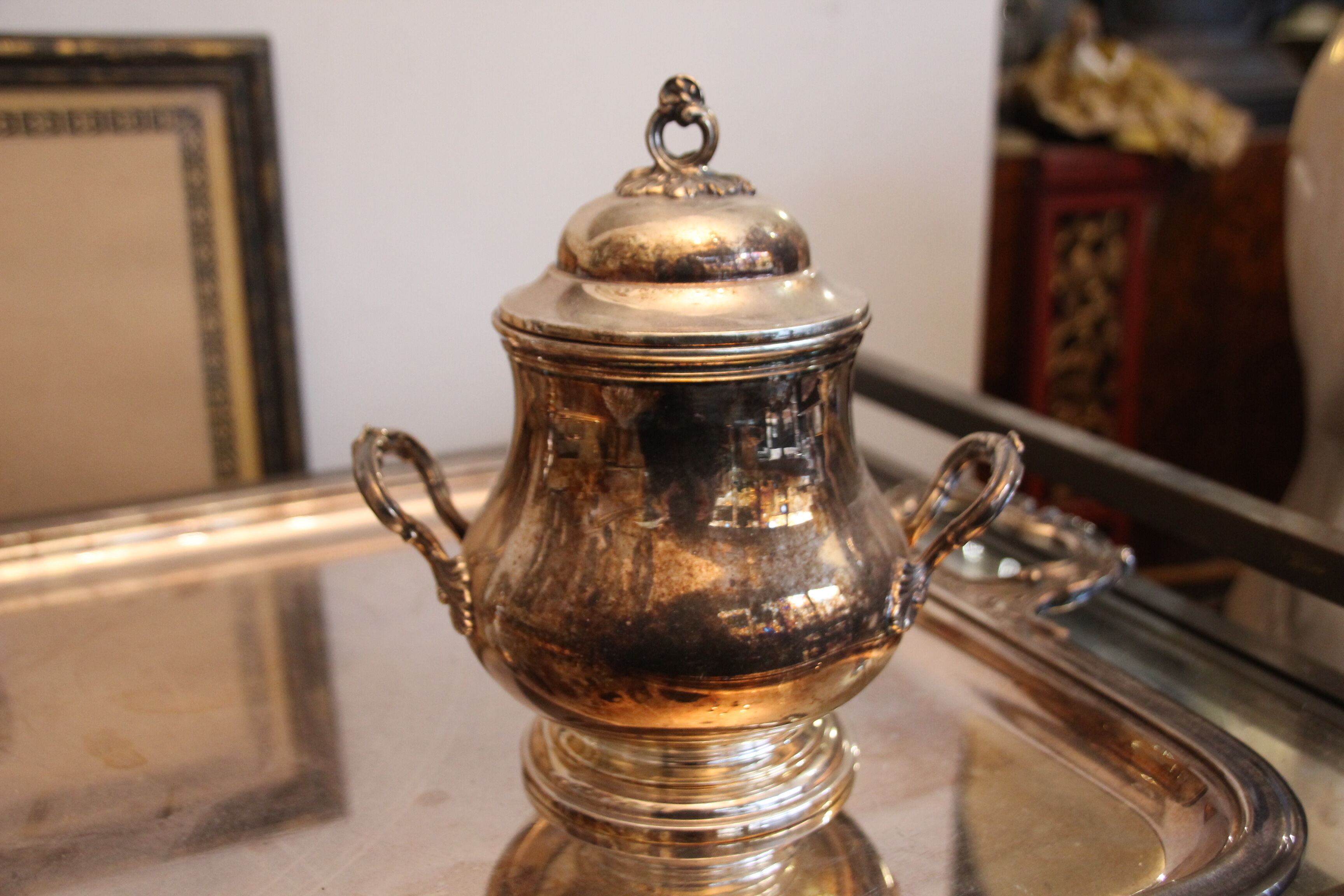 Silver metal tea and coffee set