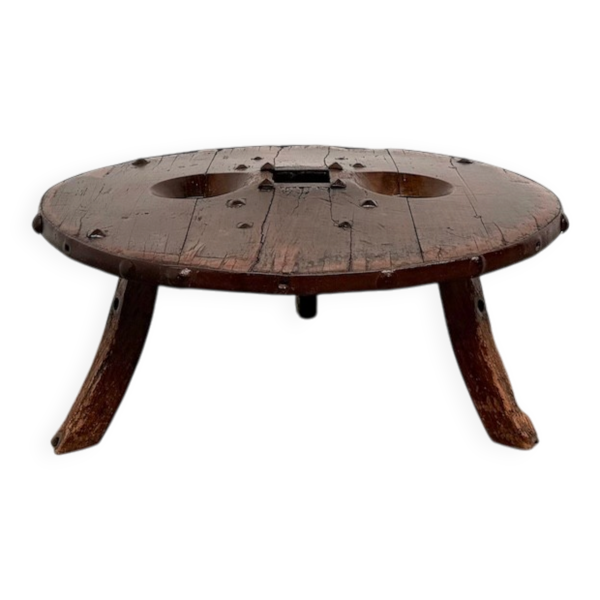 Table Basse Brutaliste Circulaire en Bois Massif – Art Populaire Brésilien
