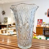 Large transparent glass vase