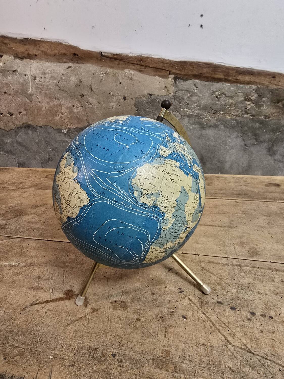 Tripod world map globe