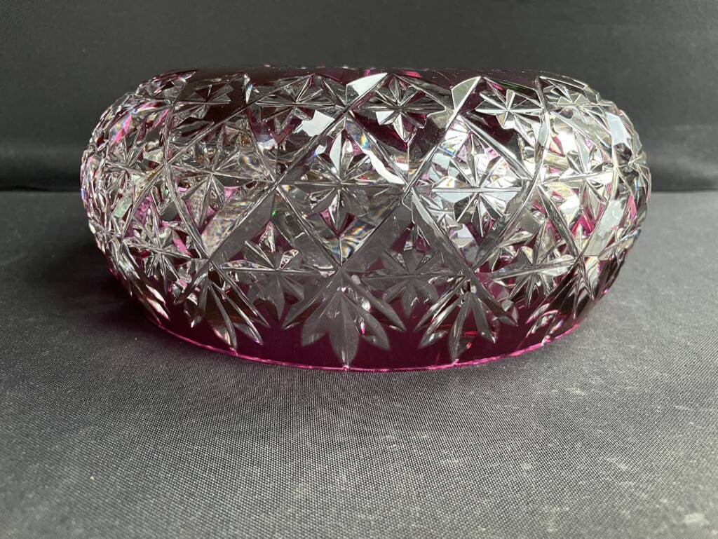 Salad bowl or bowl – Cut crystal overlay - Saint Louis