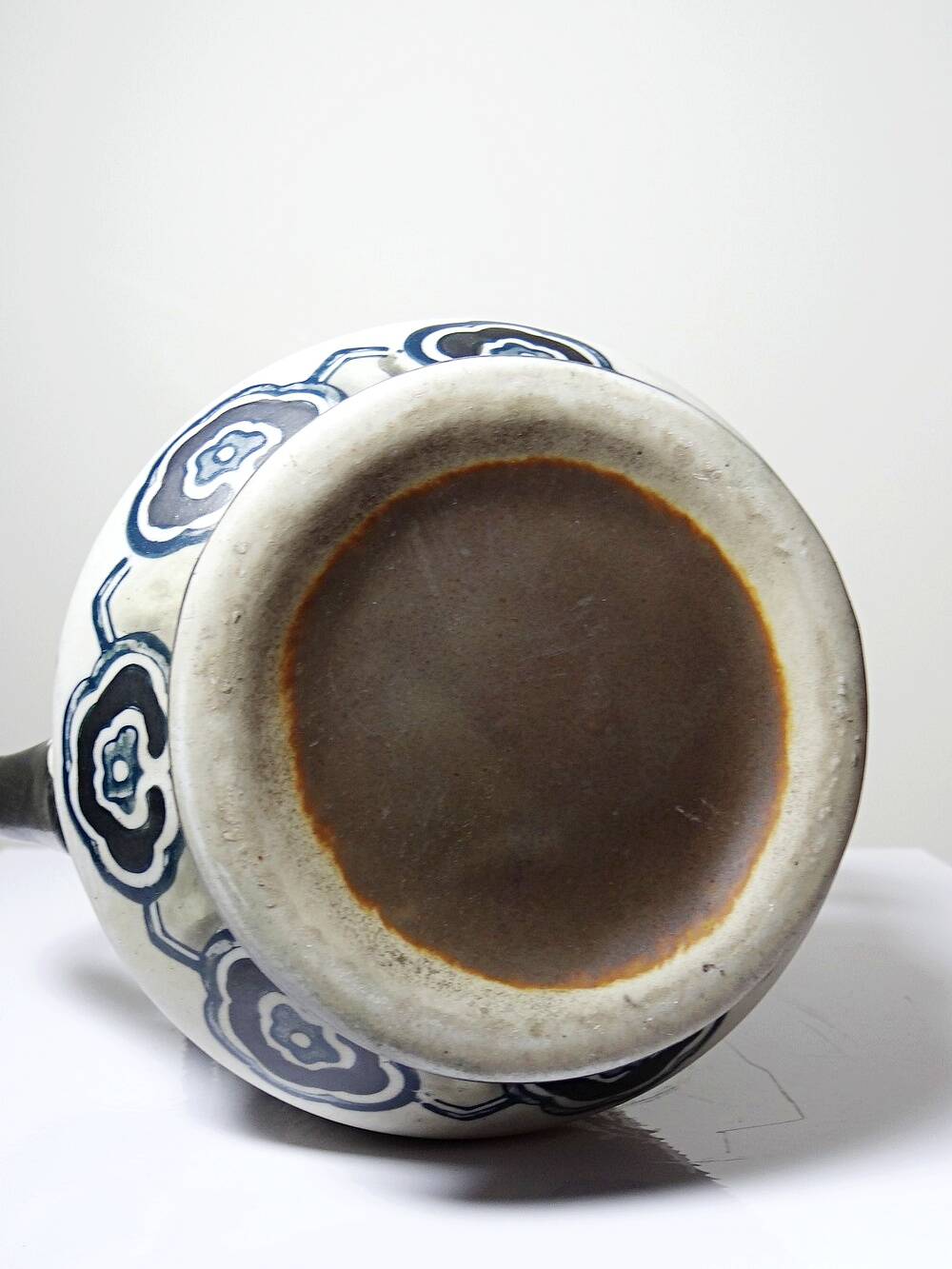 Antique art deco vase 1920-40 in fine stoneware, art nouveau and chinoiserie style, decor