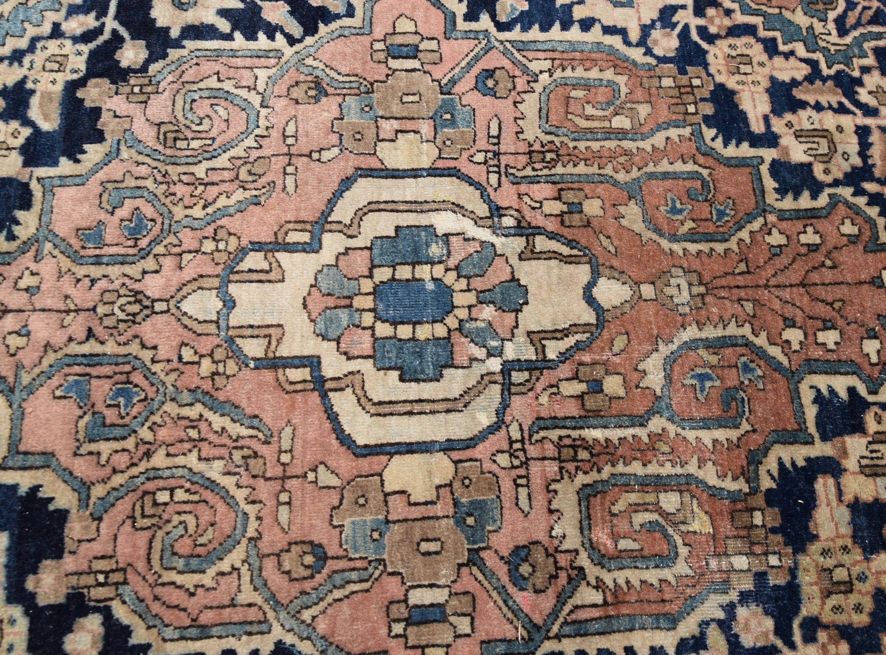 Ancient Iranian Oriental rug Sarouk 128x209 Metres