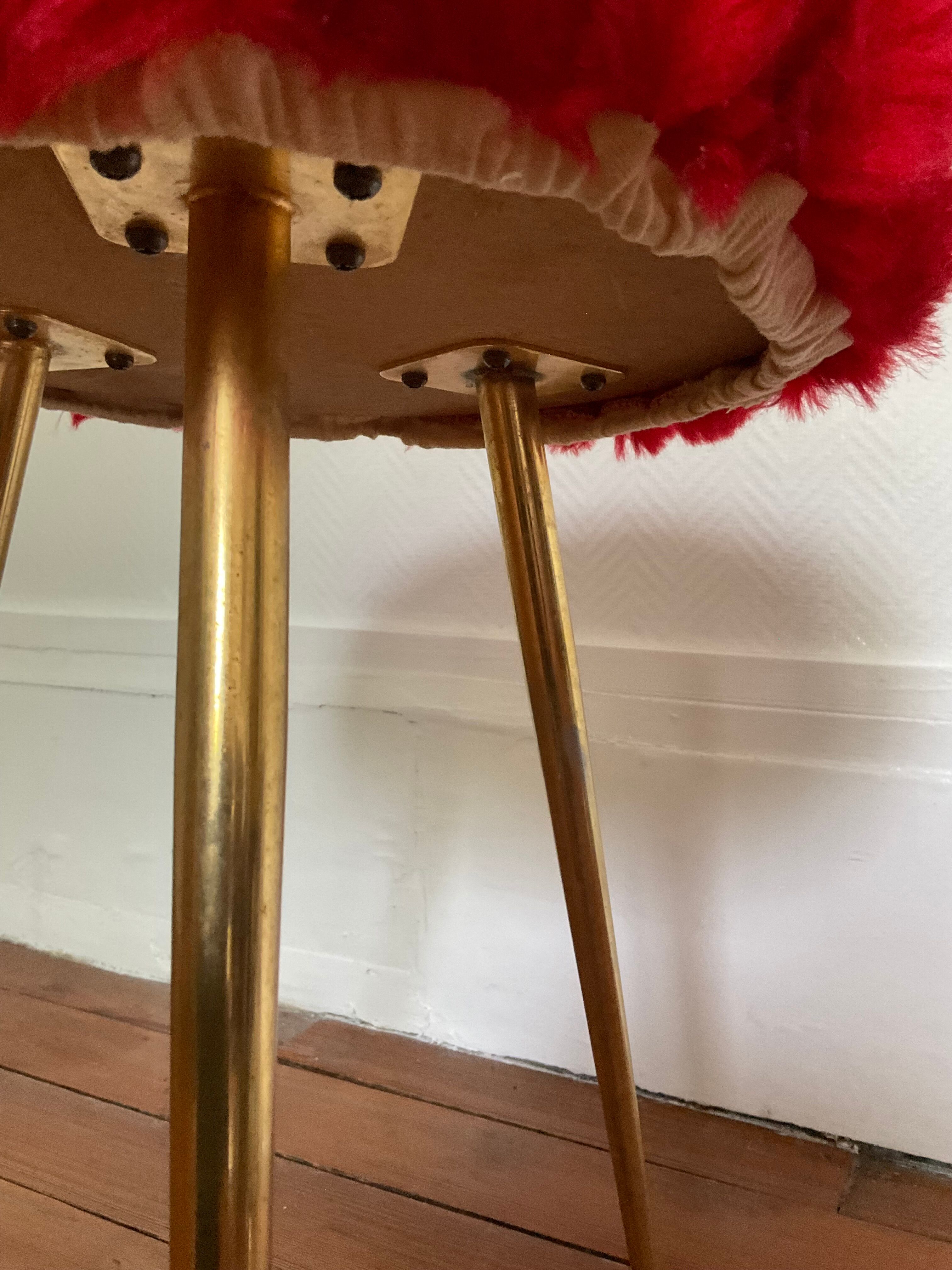 Moumoute tripod stool