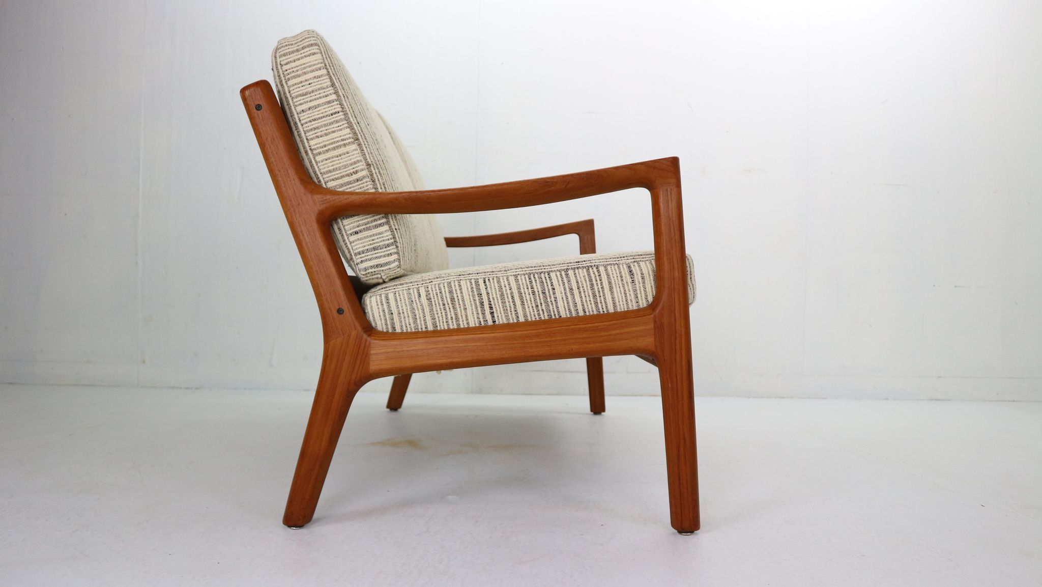 Ole Wanscher Senator 166 Teak 2-Seater Sofa for France & Søn, 1960 Denmark