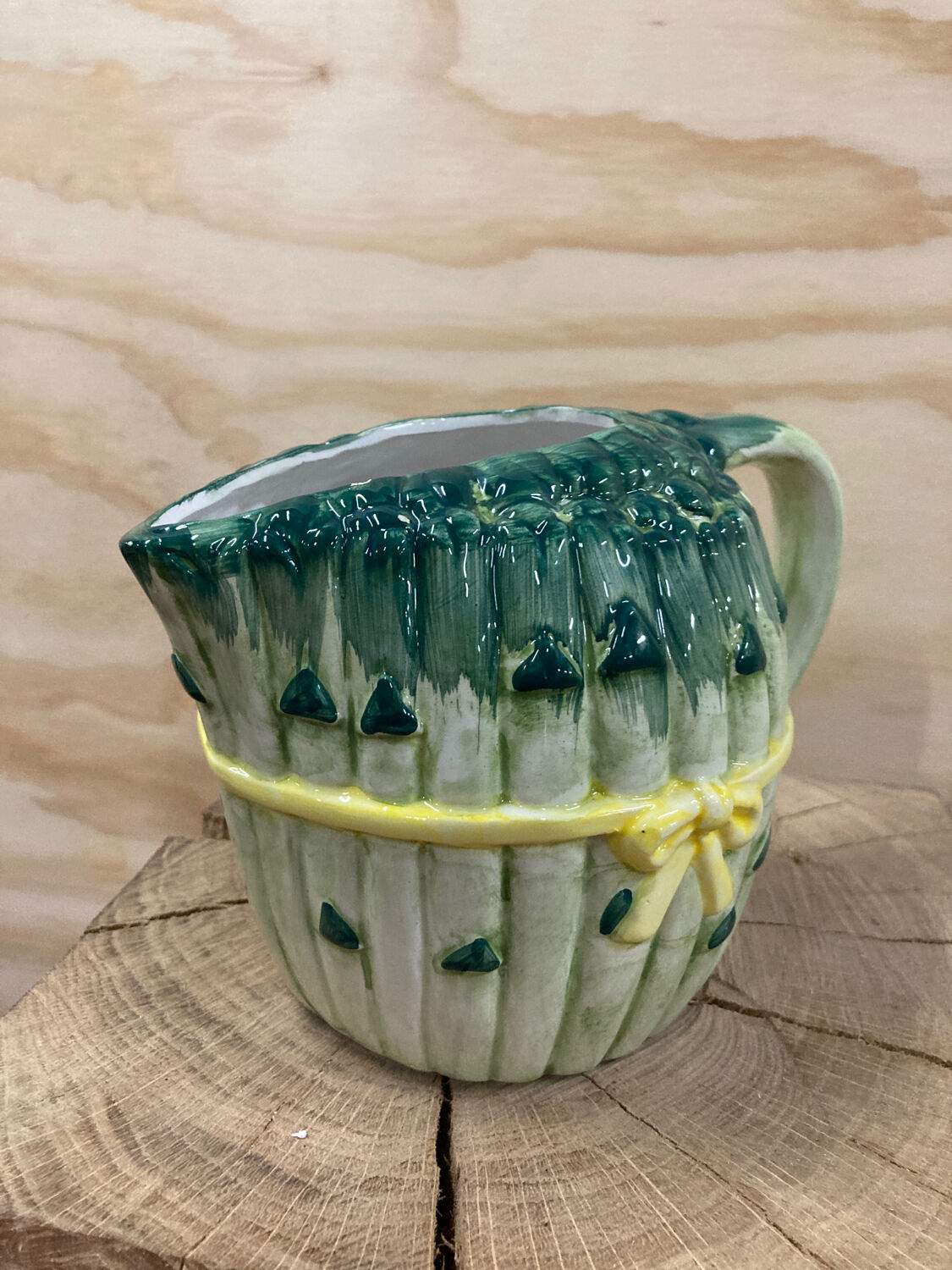 Ceramic asparagus slushy pitcher