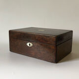 Jewelry box in wood and mother-of-pearl