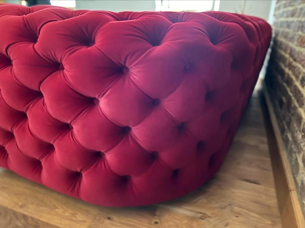 Seat / sofa / bank chesterfield wine red velvet retro