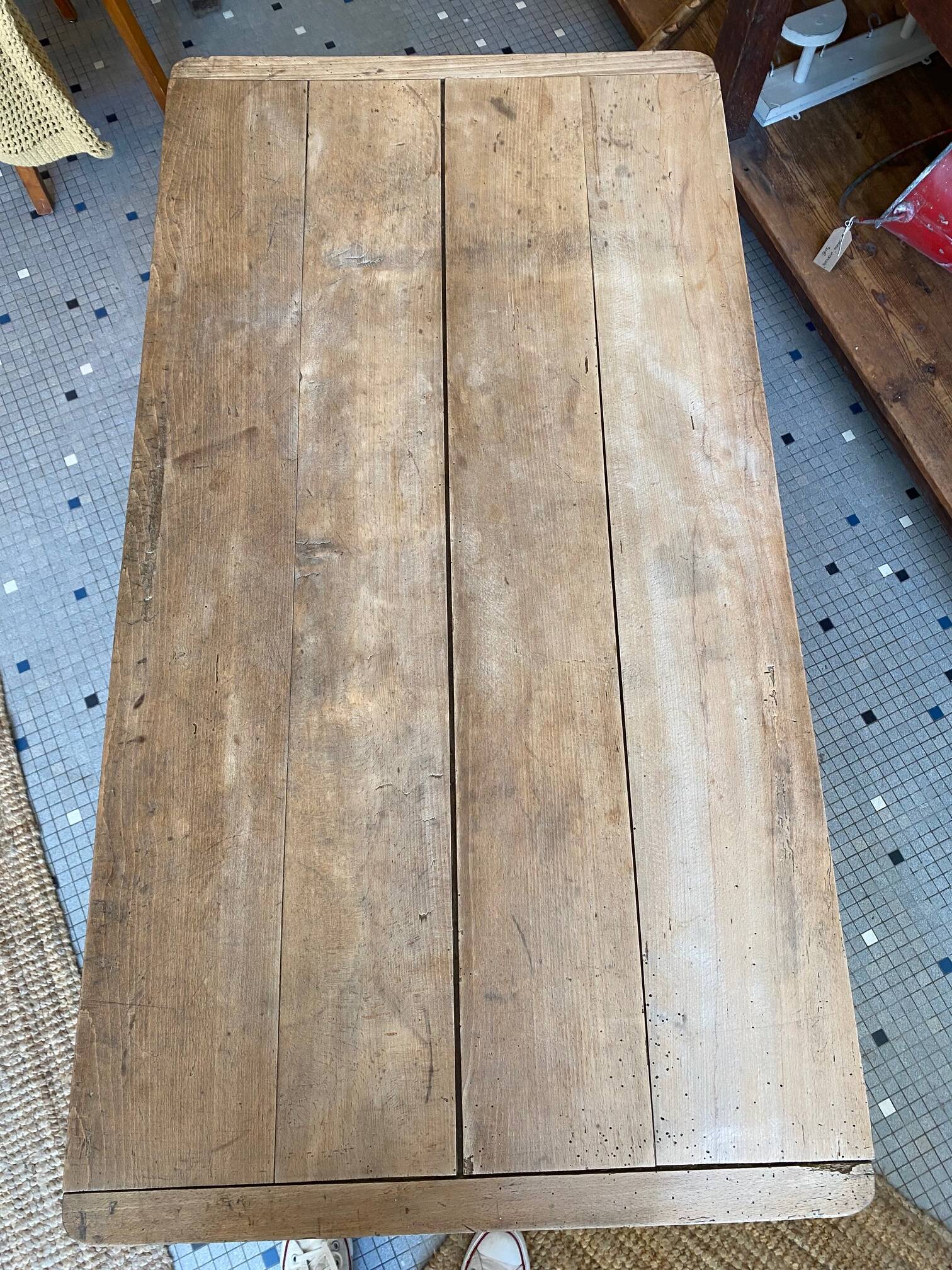 Farmhouse table for 4 people