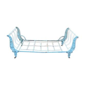 Iron bed