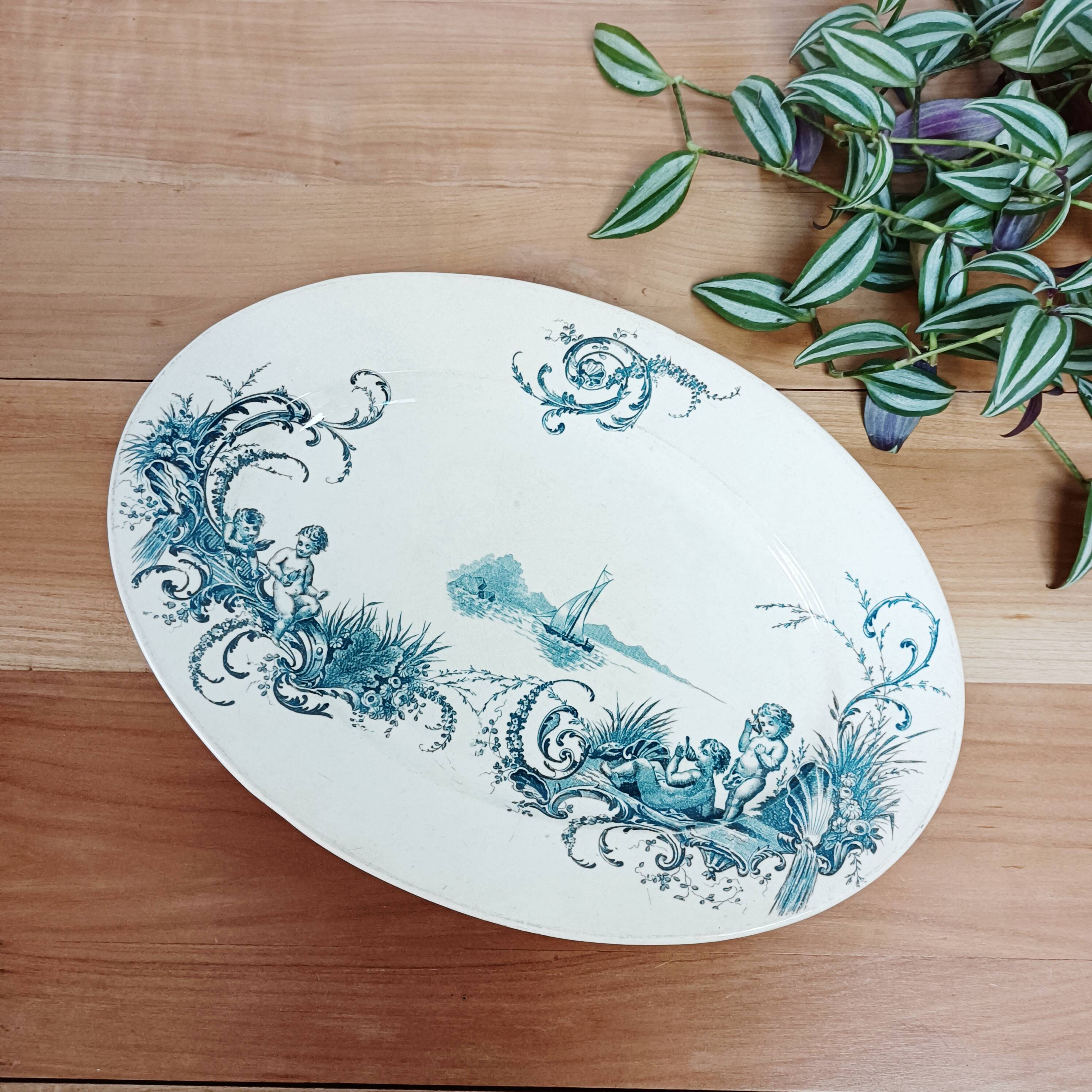 Plat ovale JVB Jules Vieillard, Neptune