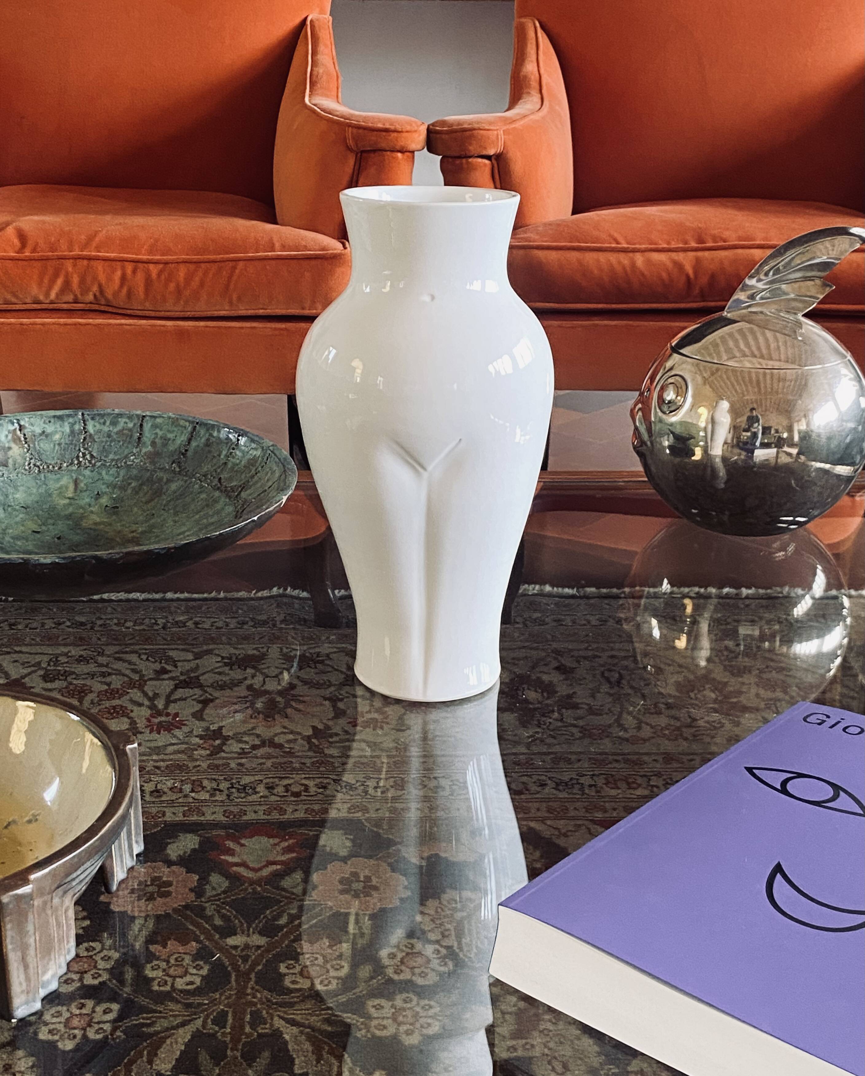 Postmodern ceramic 'Femme' vase, Baba, Vallauris France ca. 1980s