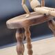 Tabouret tripode pieds boules