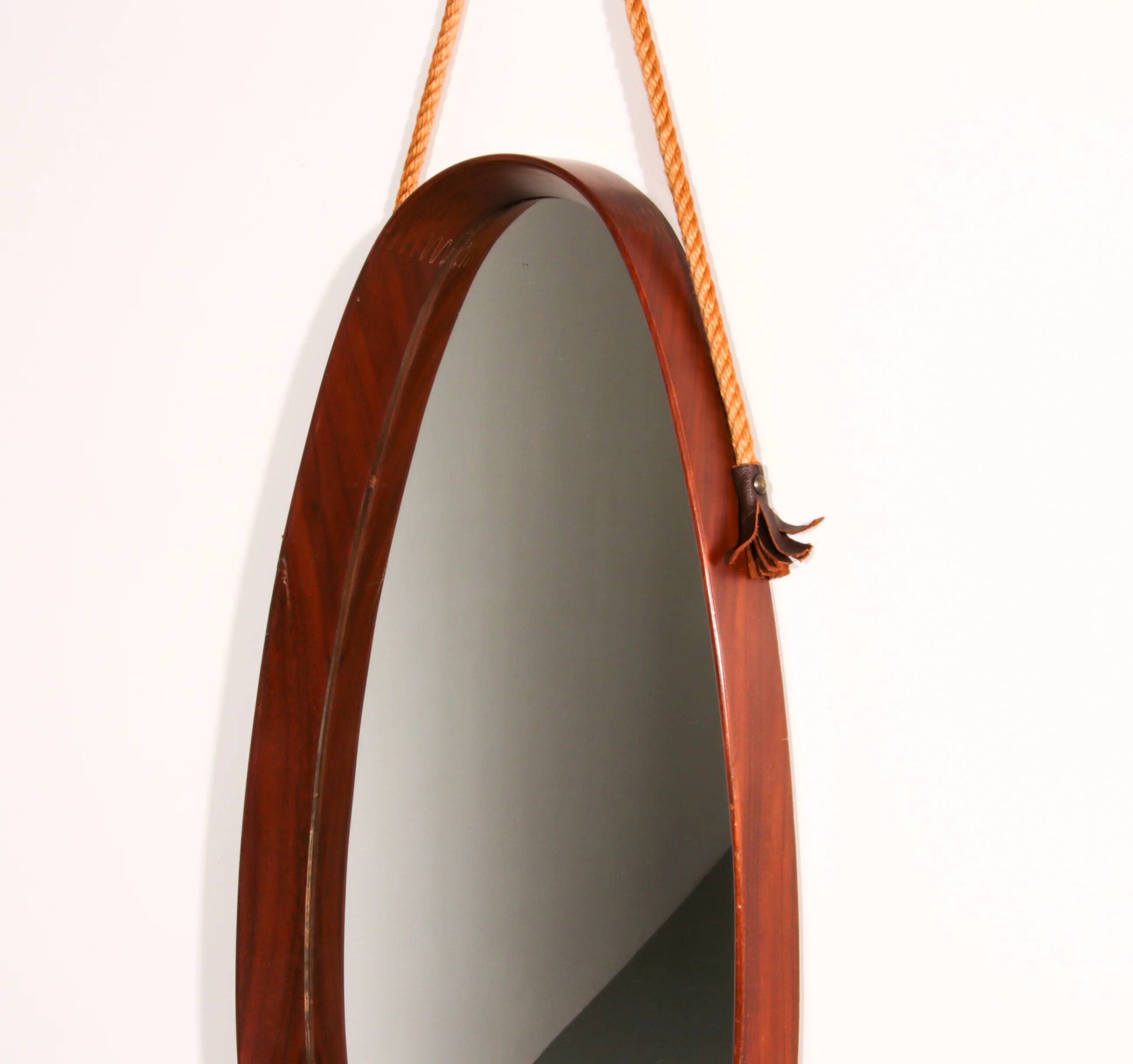 Mid-century Italian oval mirror in curved teak, rope and leather, 1960s