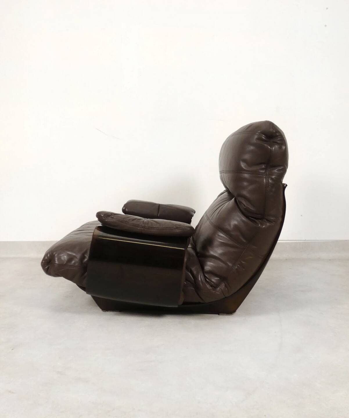 Ligne Roset Marsala - fauteuil and ottman - brown leather