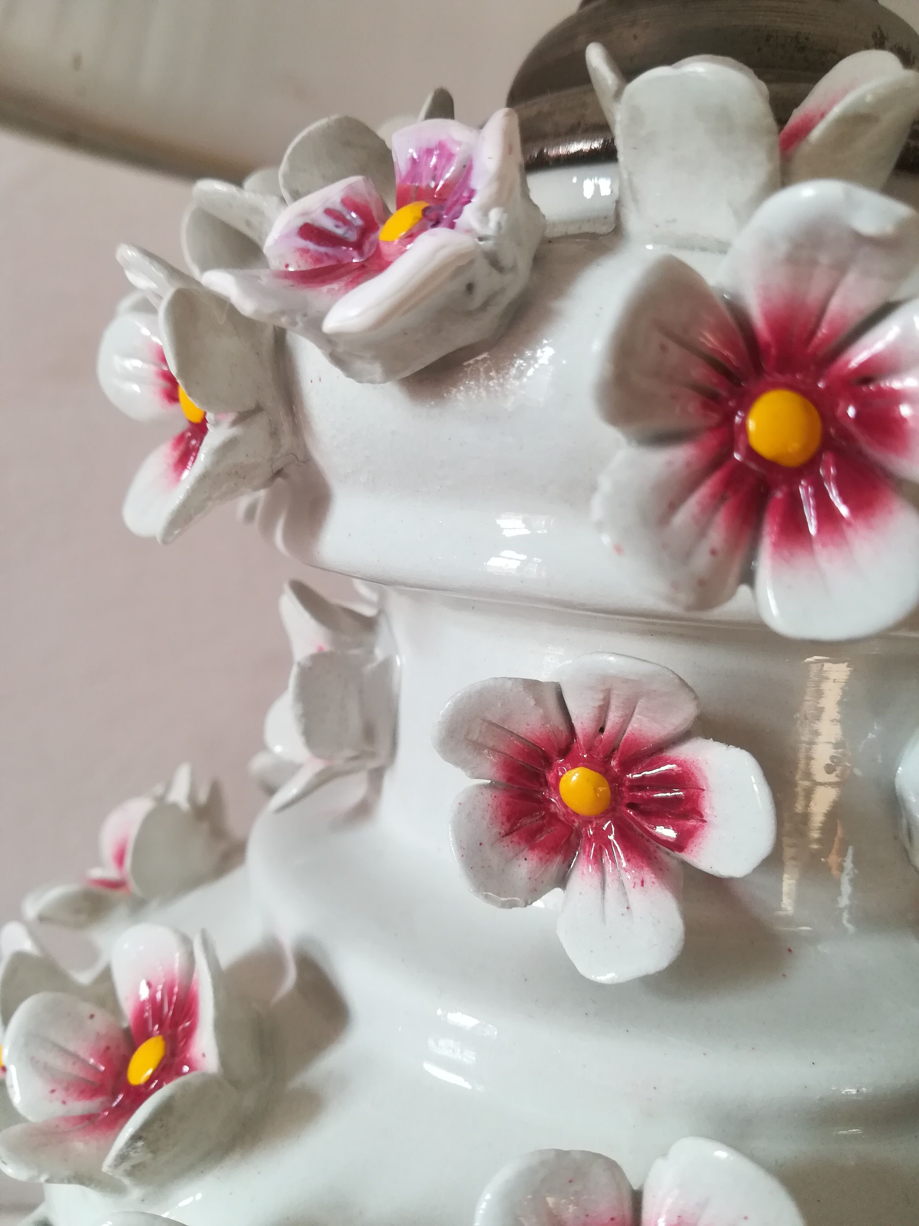 Cherry blossom lamp in relief