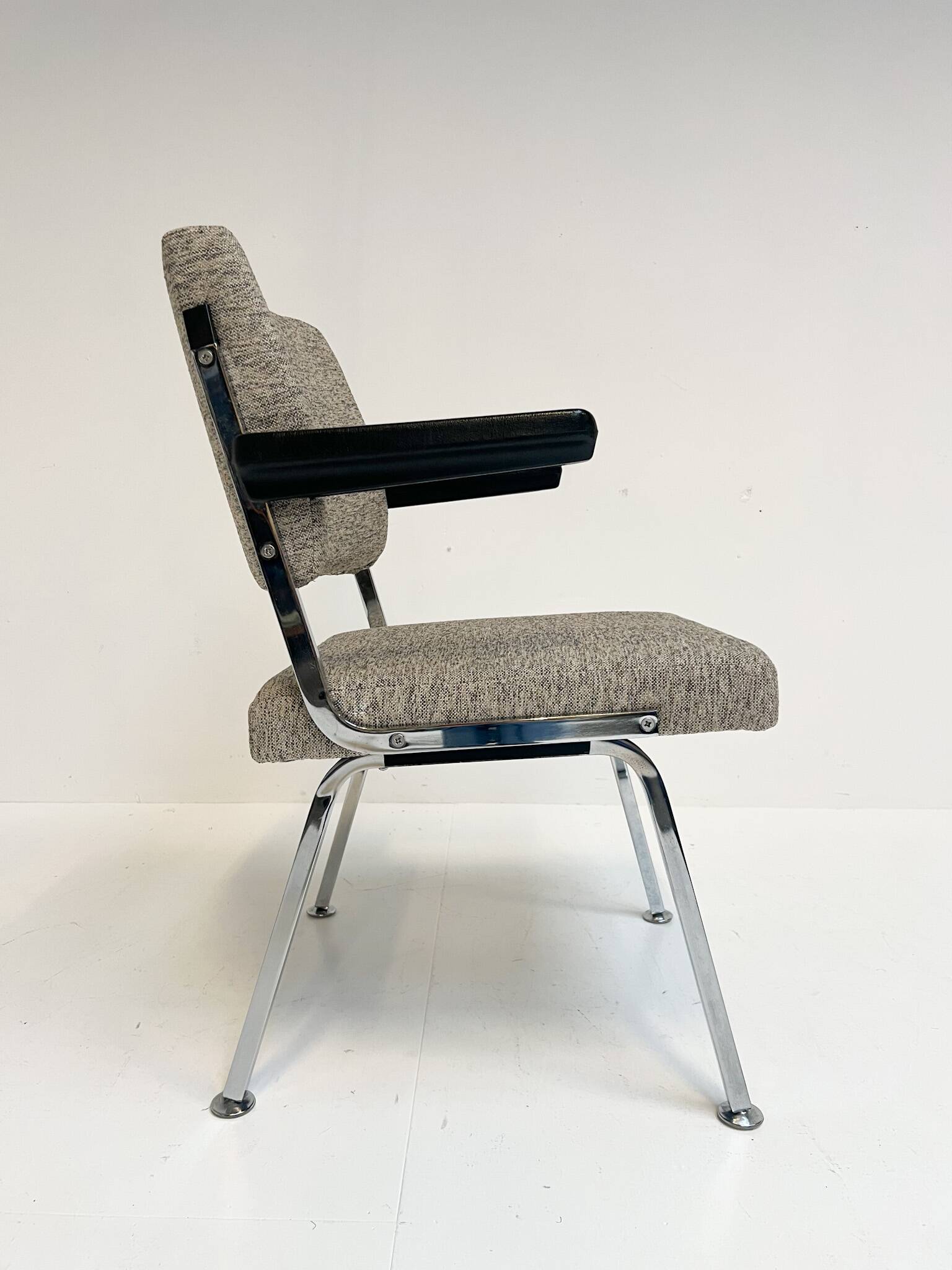 Gray upholstered designer armchair attributed to Gispen, 1960s