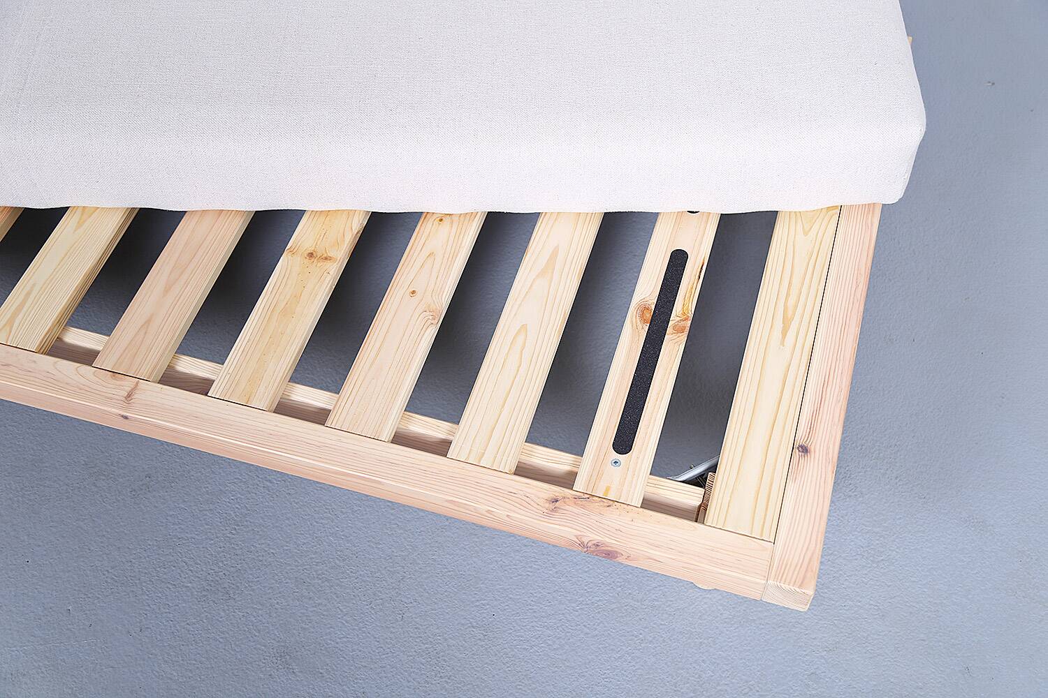 Virgil abloh x ikea design daybed markerad limited