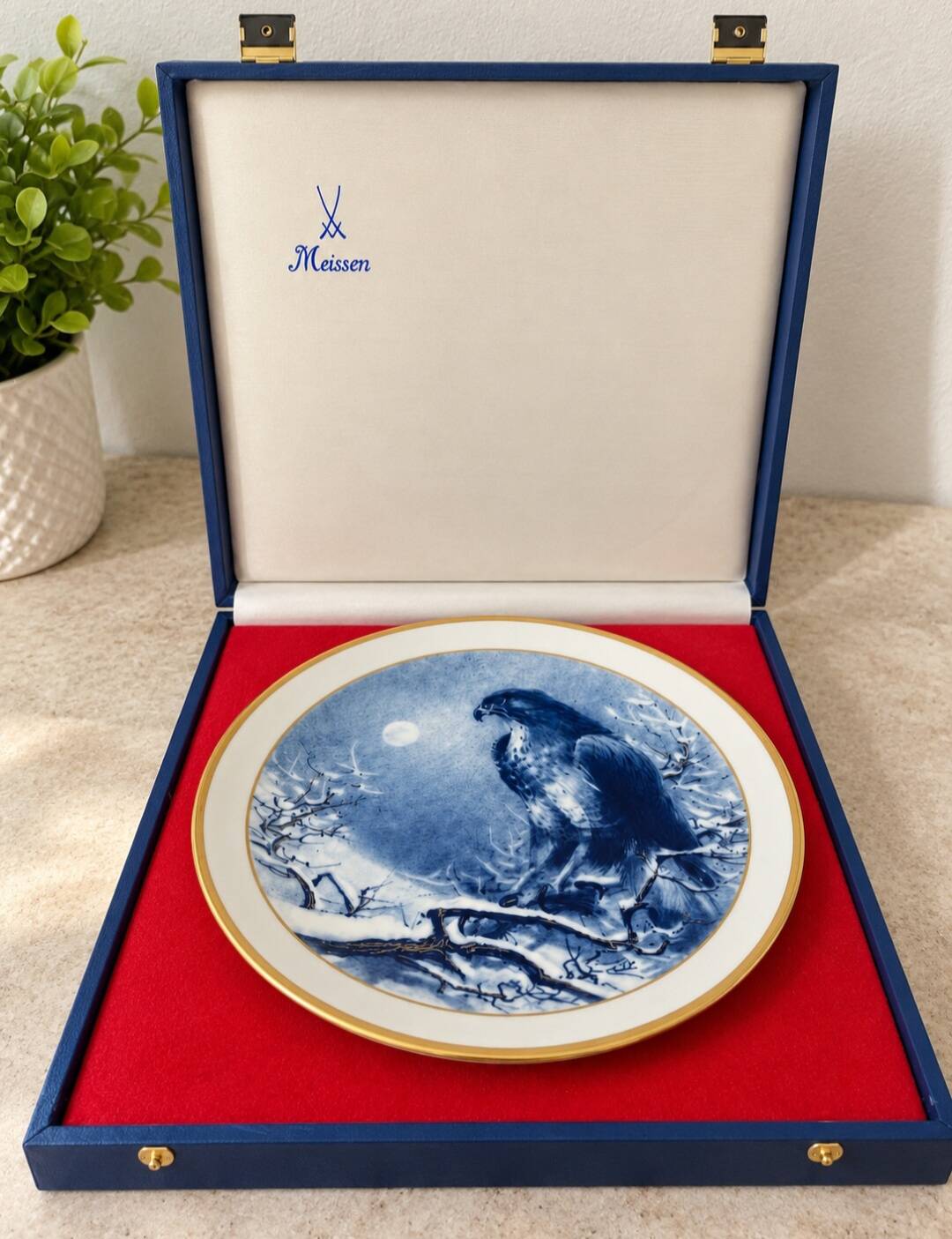 Meissen wall plate 1985 “The Buzzard” – limited edition – 26 cm – box