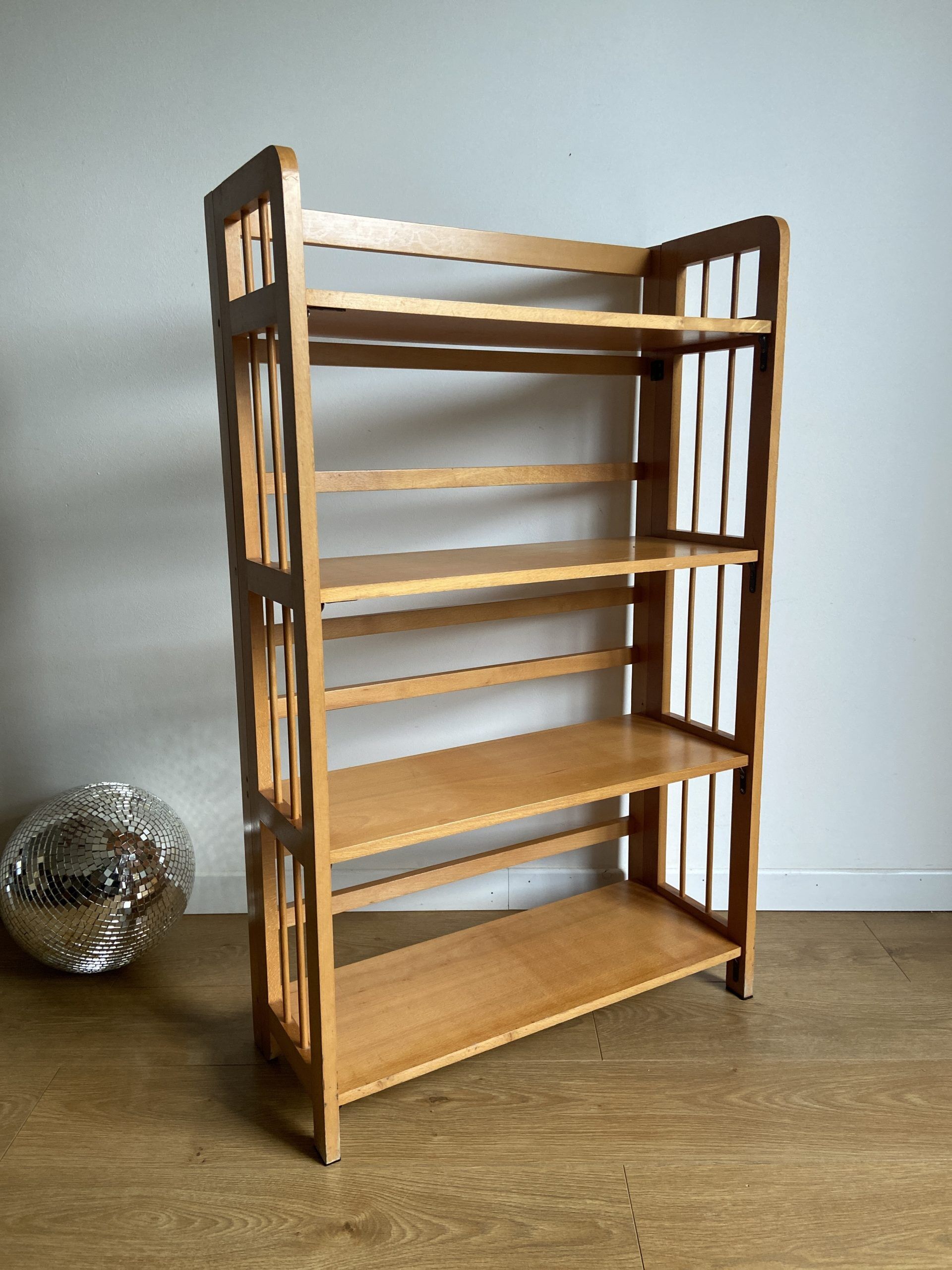 Folding bookseller shelf 70s