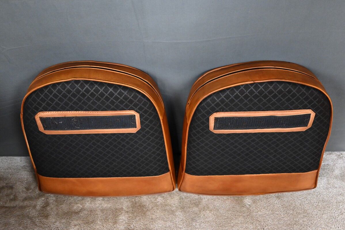 Pair of Solange club armchairs in sheepskin leather – reproduction