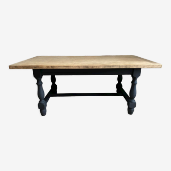 Farmhouse table