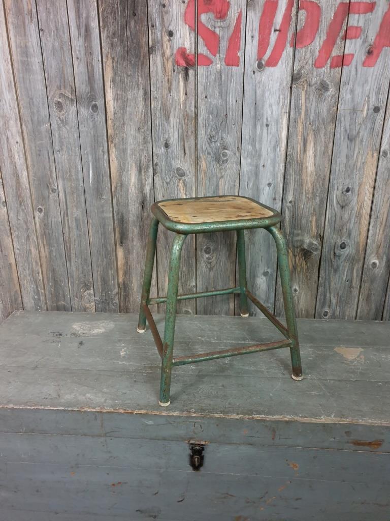 Workshop stool