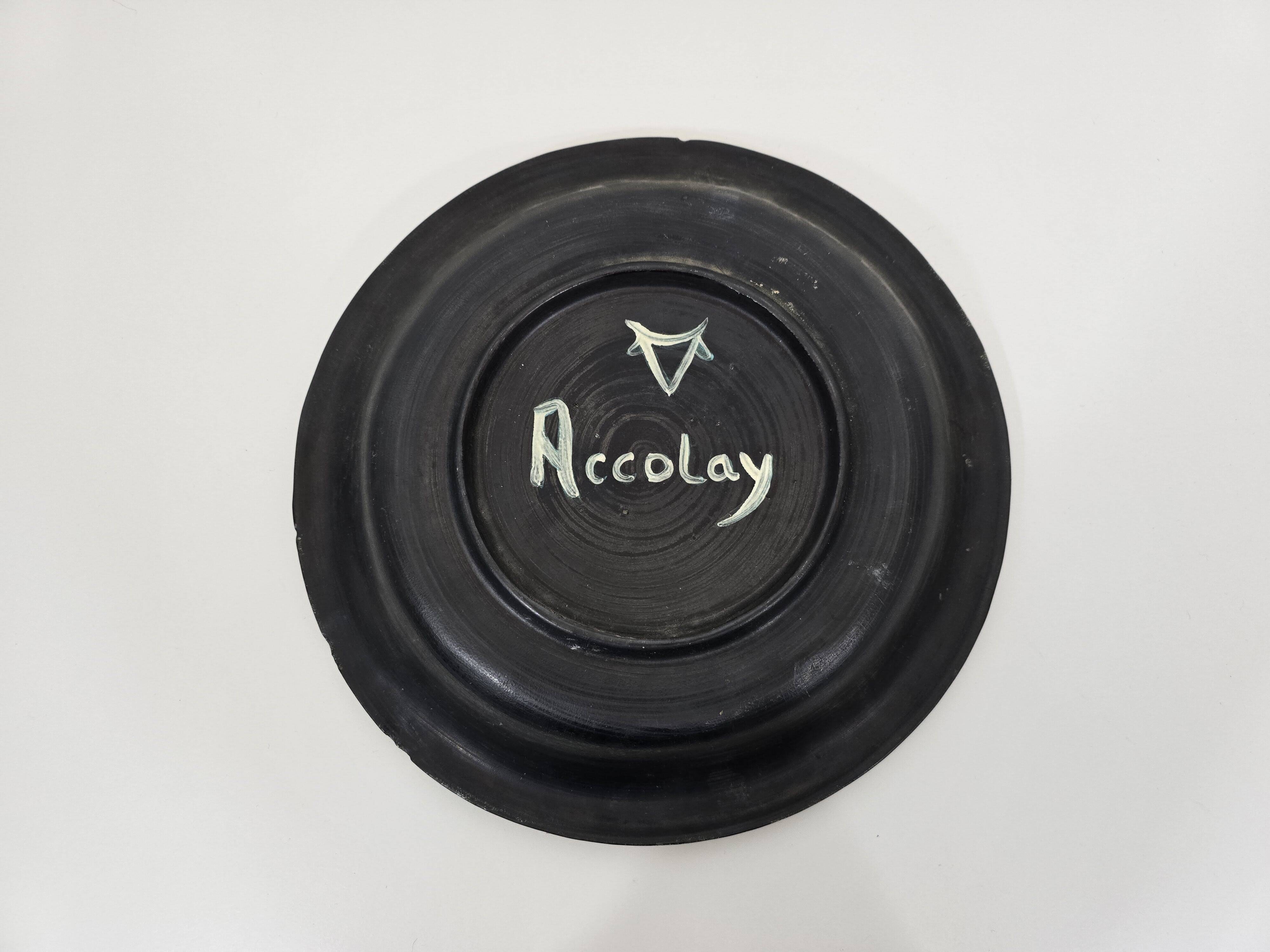 Decorative dish with a woman's face signed Le Tignard – Accolay, France 1970