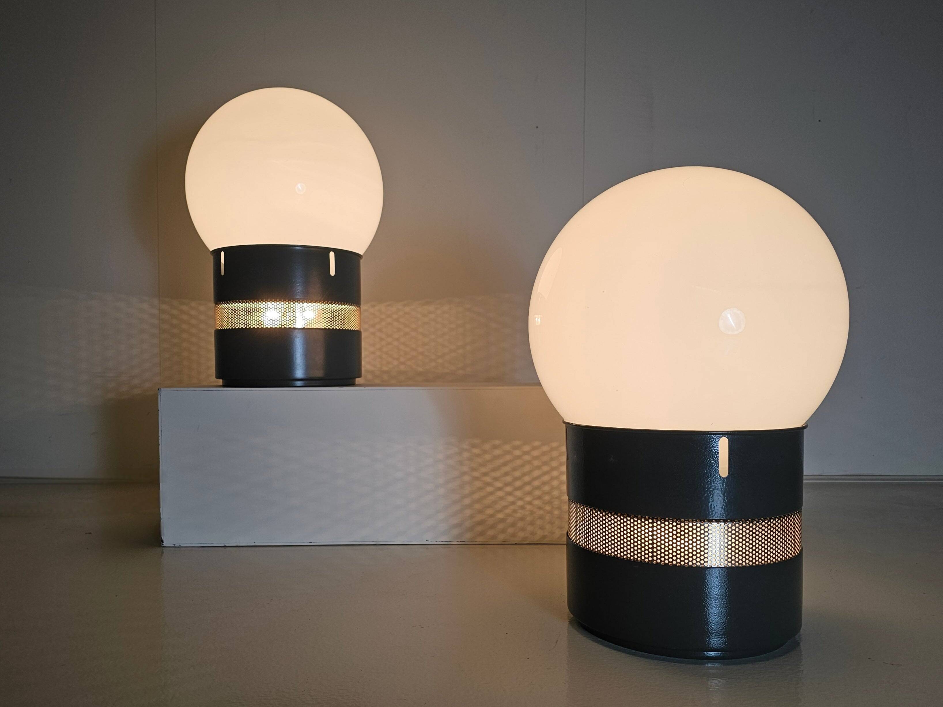 Pair of Mezzo Oracolo blue/grey lamps by Gae Aulenti for Artemide, 1960s.