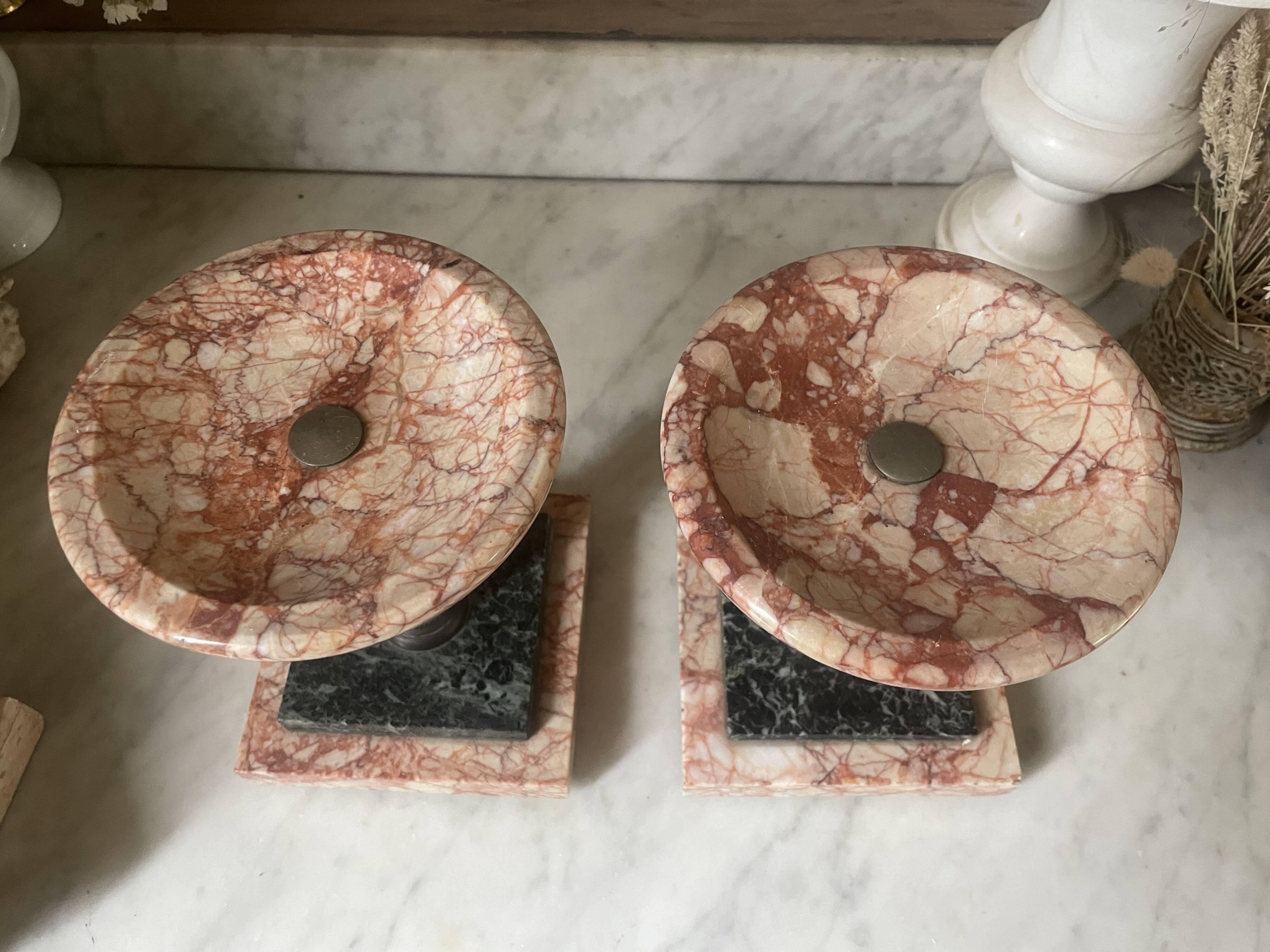 Paire de serre-livres en marbre, cassolettes XlXème