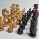 Vintage chess set, late 19th - early 20th century, in carved turned wood, 9 cm