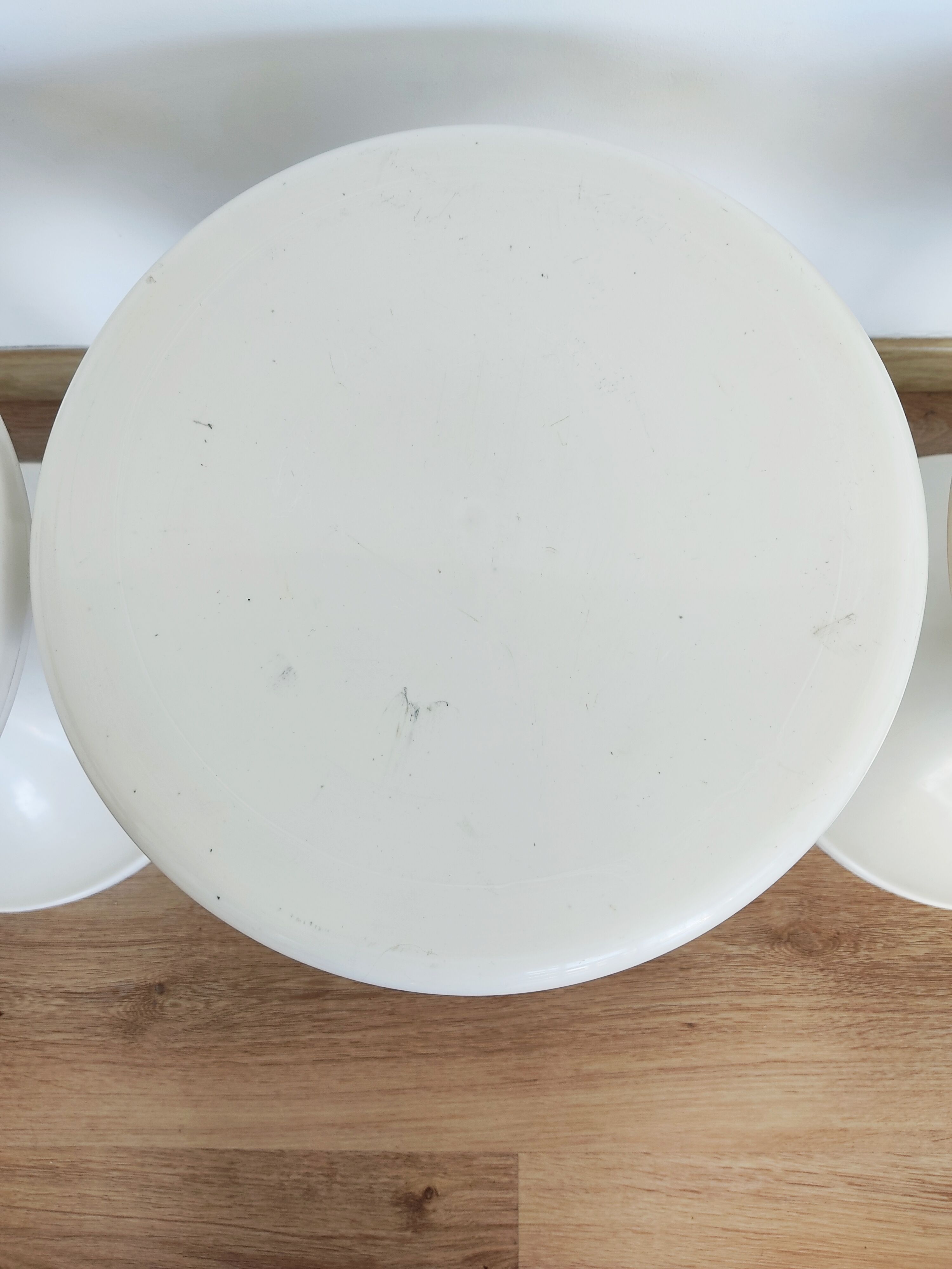 Set of 3 white tam tam stools