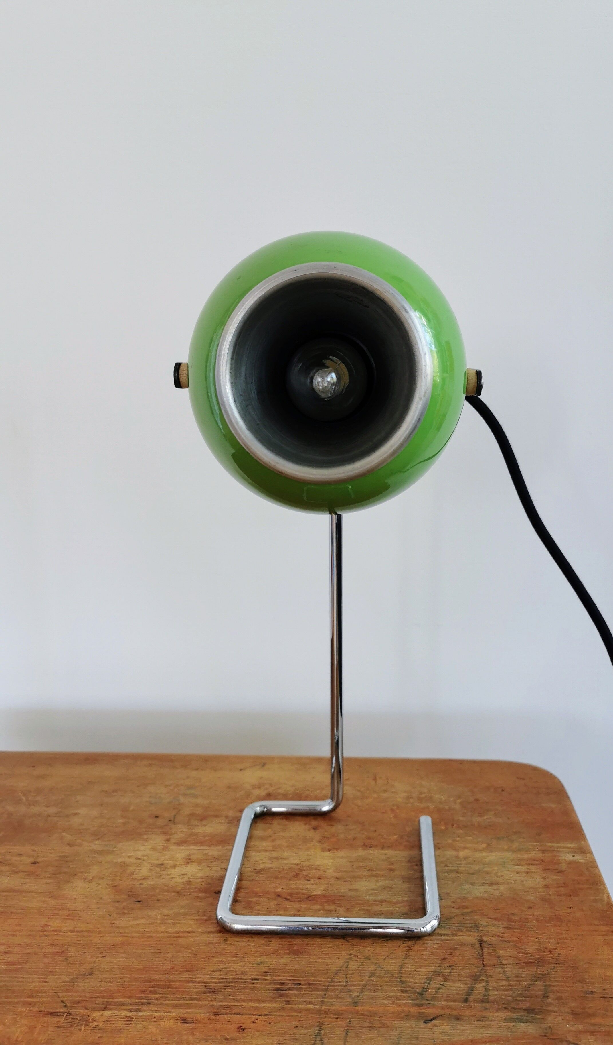 Green Eyeball lamp
