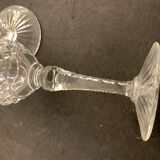 Paire de verres à pied en cristal taillé