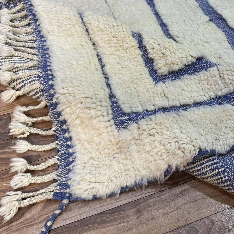 Handmade Moroccan rug 200cm x 300cm