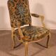 fauteuil sculpté rechampi de style louis XV -19° siècle