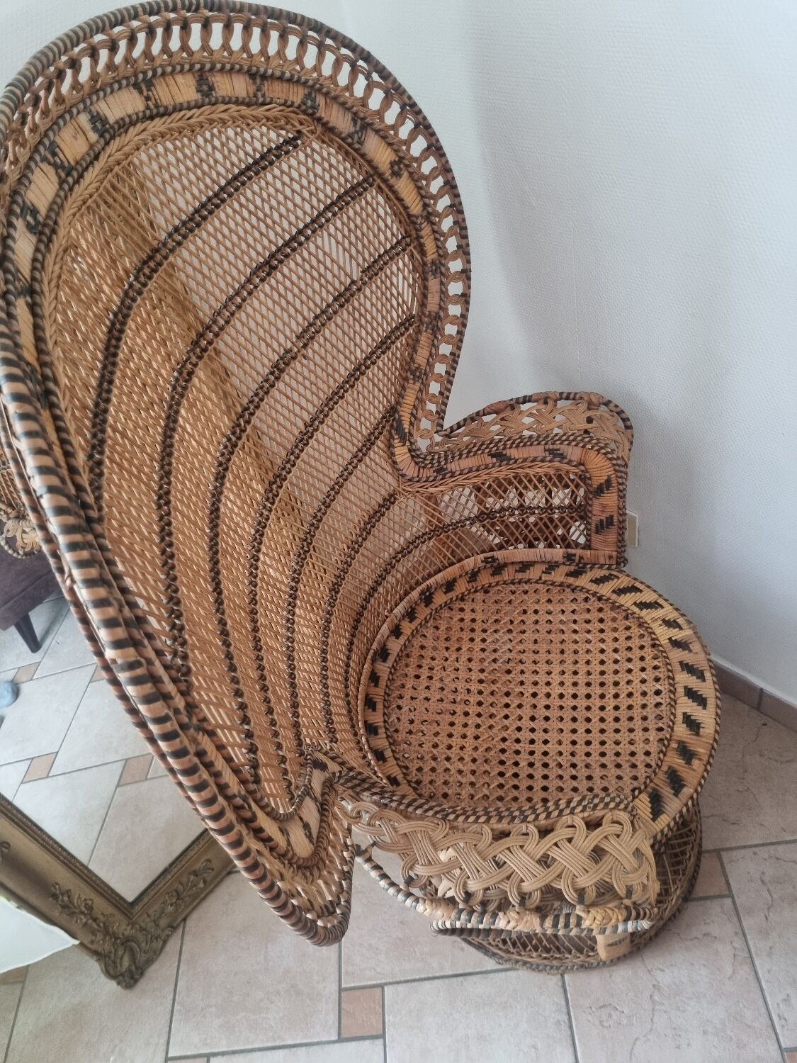 Véritable fauteuil emmanuelle